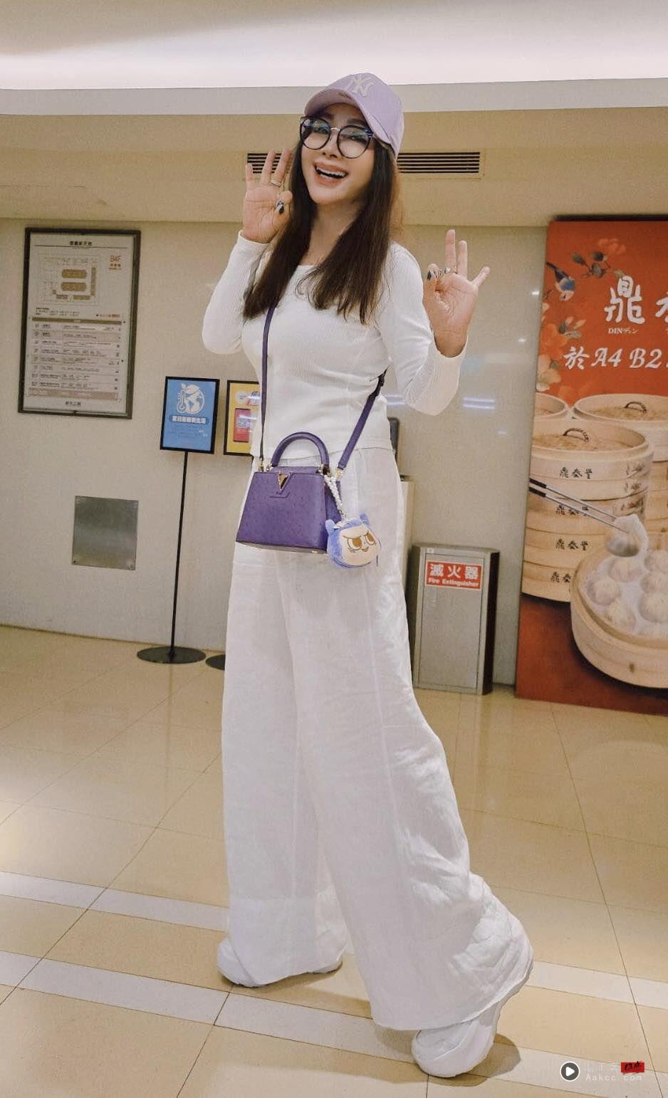 陈美凤30万LV包是珍稀款　背香奈儿粉红包泄少女心 时尚穿搭 图1张