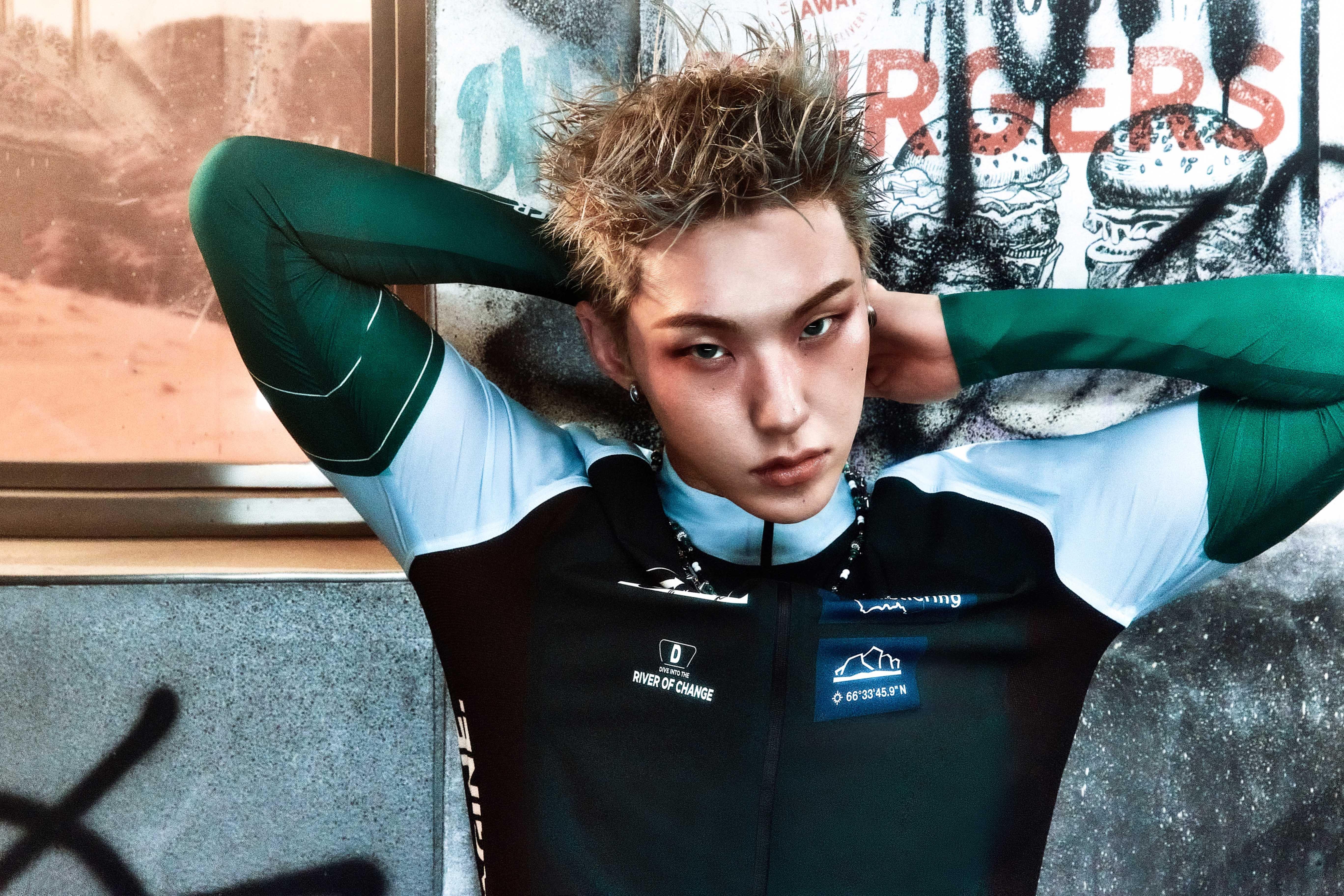 SEVENTEEN Hoshi入伍前惊喜宠粉！Canada Goose潮感户外穿搭掀热议 名人名流 图1张