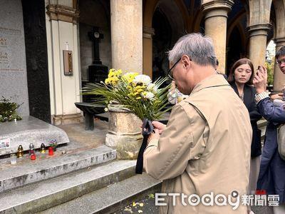 李远墓园致意“捷克民主推手”哈维尔：因为你台捷才能维系至今