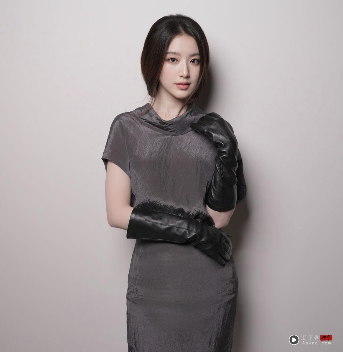 纽约时装周／舒华看秀造型美到窒息！COS高级灰极简秋冬重点单品一次看 时尚穿搭 图1张