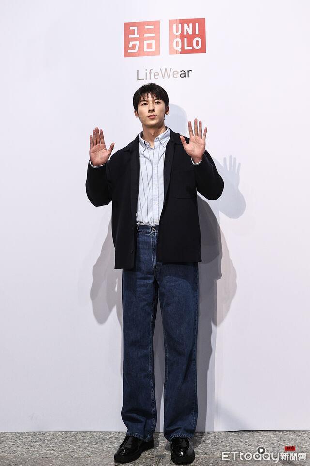 许光汉超帅学院风搭减龄浏海造型现身！私服爱穿UNIQLO会“全包色” 名人名流 图3张