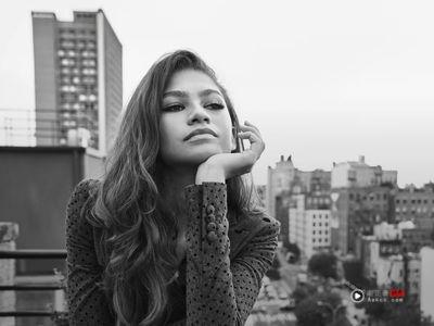 劳力士华丽一族迎来千黛亚　身兼LV、宝格丽代言人好风光