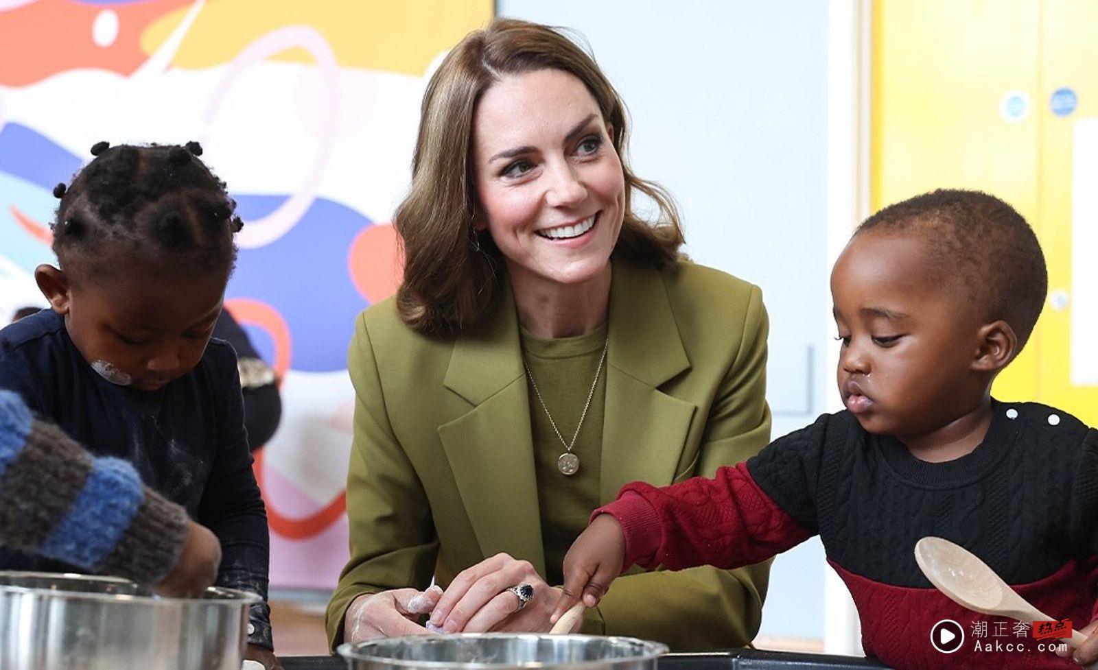 凯特王妃驾驭“贝嫂”橄榄绿套装 衣服24小时卖光再掀“凯特效应” 内容图1 潮正奢/潮品文/潮臻社-实时追踪全球最新奢侈品牌新闻资讯的官网站! 凯特王妃与小朋友互动,相当亲切。(翻摄princeandprincessofwales IG)