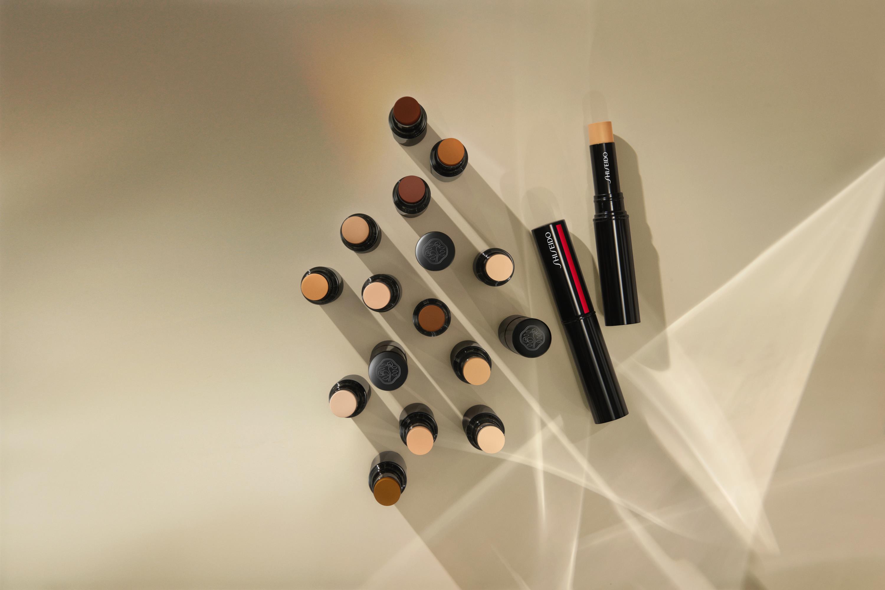 试开箱/还在用过时的阴影修容?韩系彩妆师教你最新“提拉小脸收缩术” 内容图3 潮正奢/潮品文/潮臻社-实时追踪全球最新奢侈品牌新闻资讯的官网站! 资生堂,李昀熹,ARTISAN,1028,彩妆,遮瑕,修容,小脸,技巧,。(图/记者李薇摄、品牌提供)