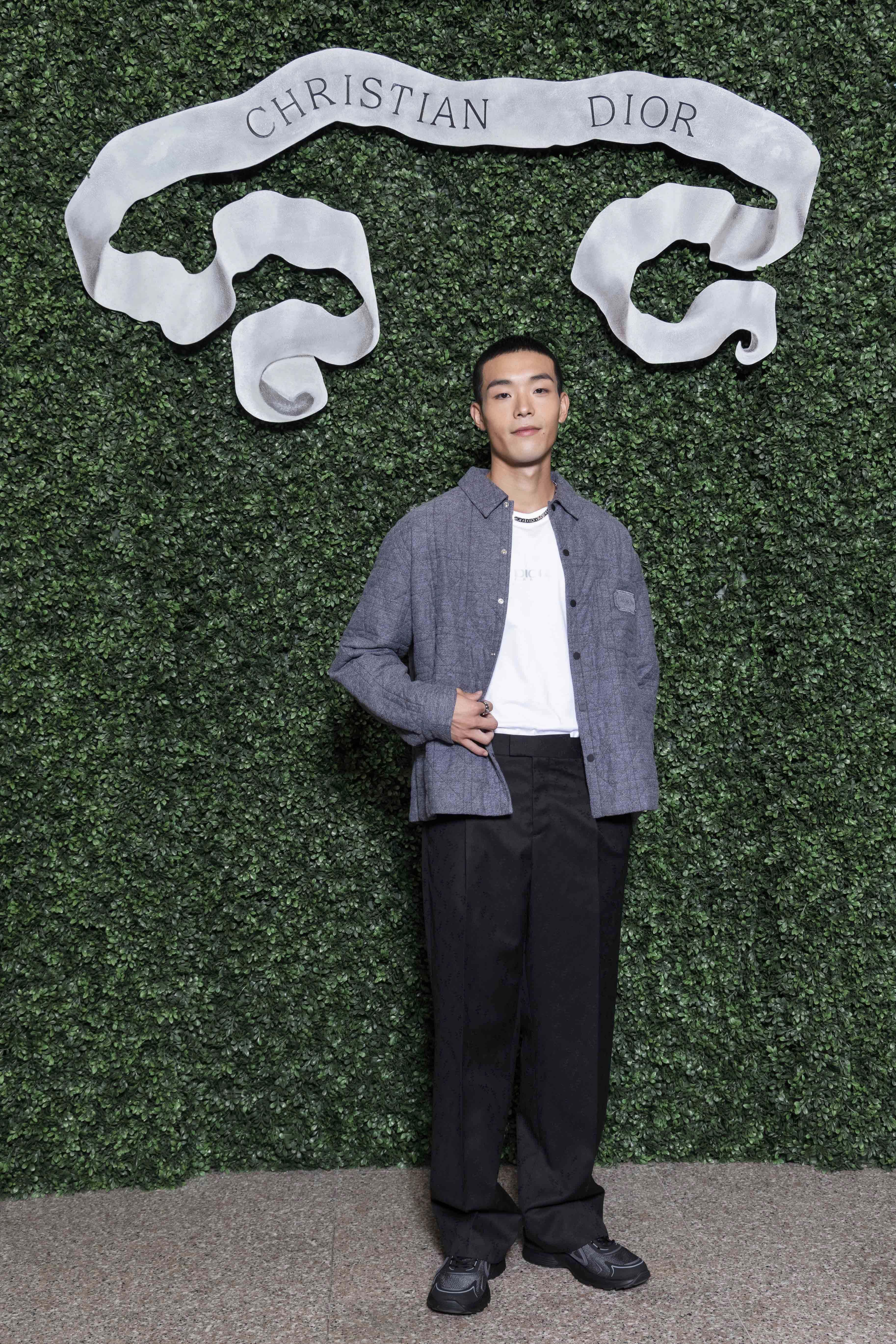 陈庭妮爱“人高马大拿Dior迷你包的反差” 曾敬骅想戒短裤自认私服太邋遢 内容图5 潮正奢/潮品文/潮臻社-实时追踪全球最新奢侈品牌新闻资讯的官网站! ▲Dior 2026早春。(图/品牌提供)