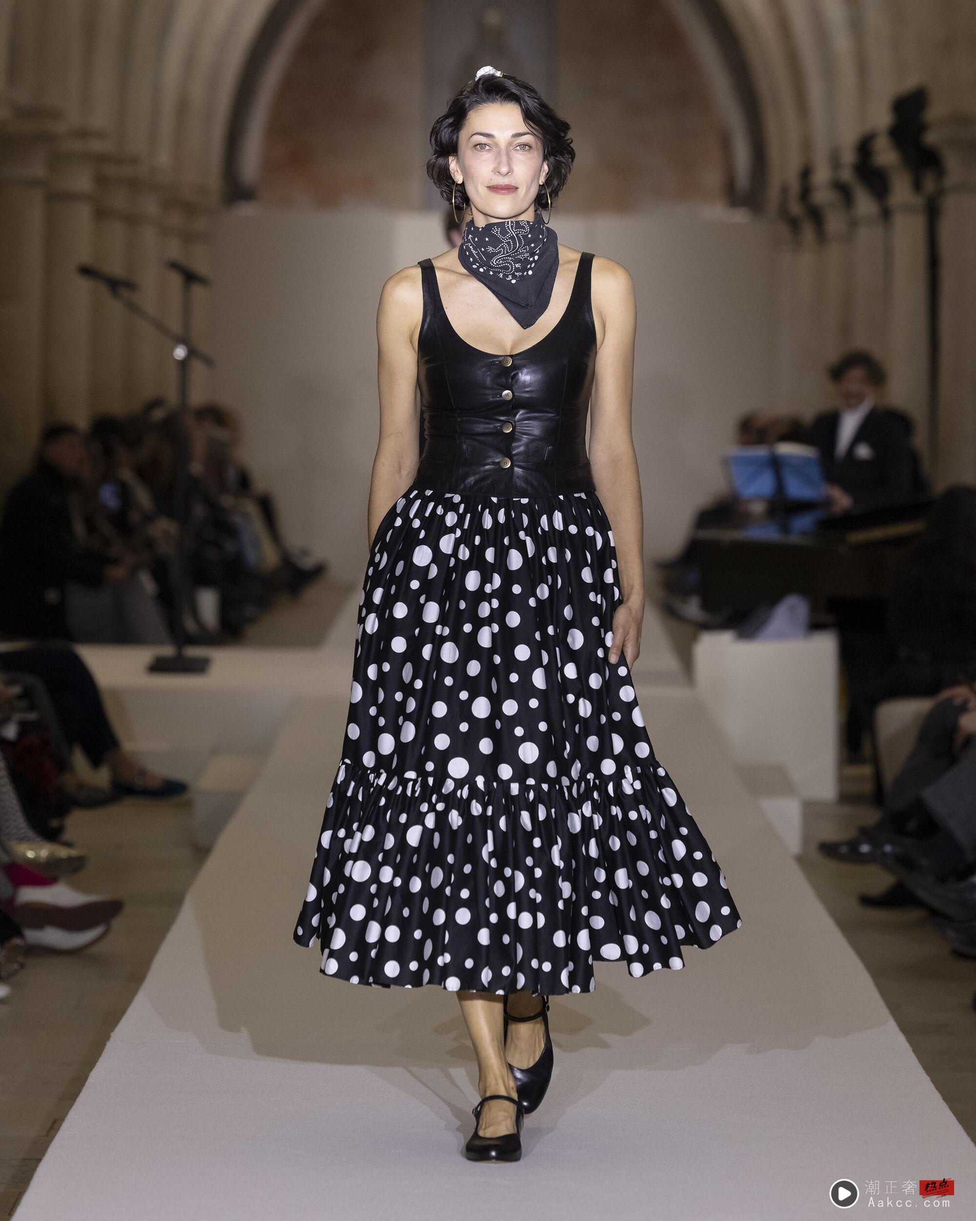 巴黎时装周／agnès b.慢节奏日常优雅　海蒂克隆为Vivienne Westwood走秀 时尚穿搭 图4张