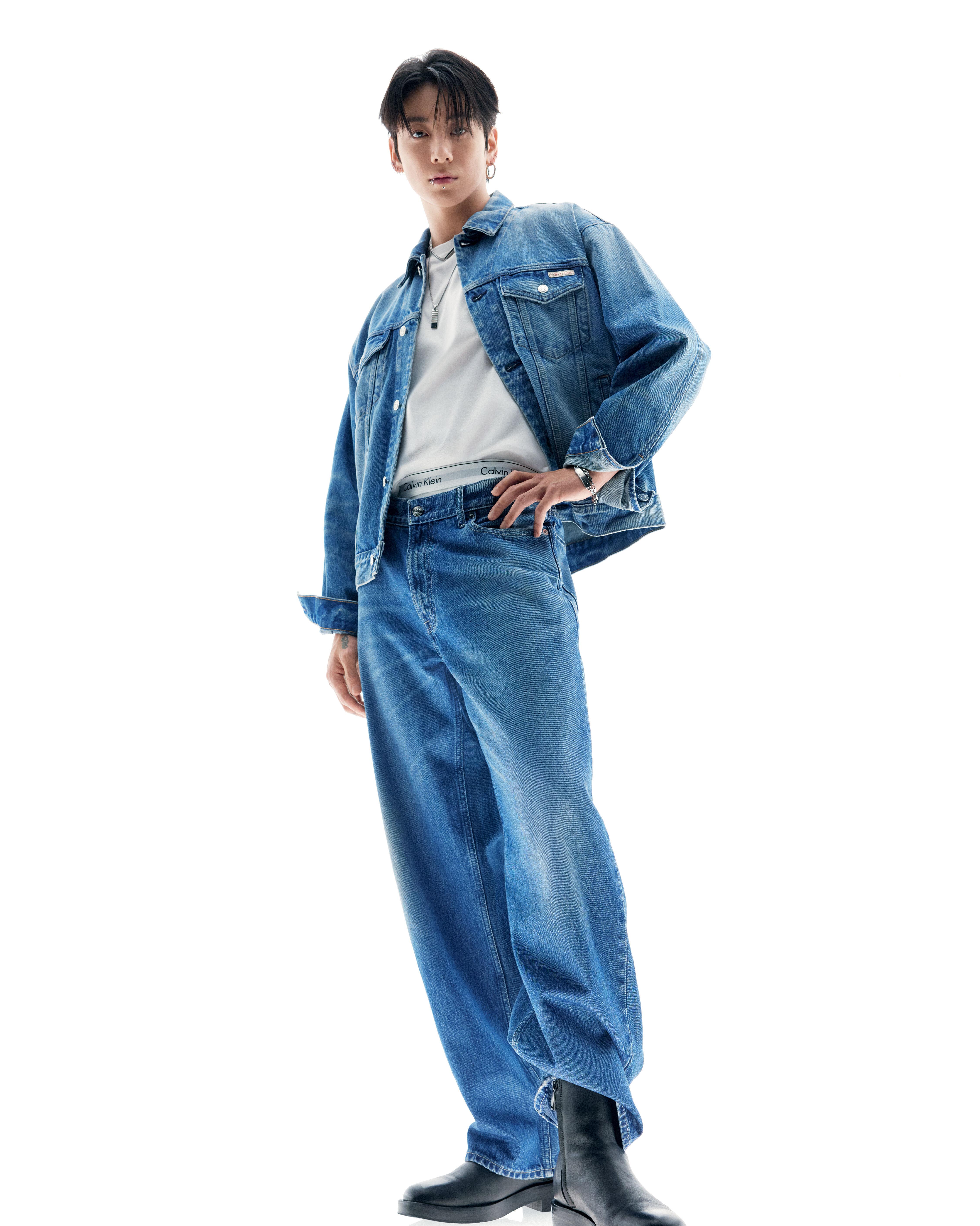 BTS柾国冰块腹肌搭丹宁双倍性感回归!再度穿上Calvin Klein多图放送 内容图5 潮正奢/潮品文/潮臻社-实时追踪全球最新奢侈品牌新闻资讯的官网站! ▲▼柾国再度穿上 Calvin Klein!。(图/品牌提供)