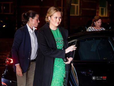 荷兰公主穿阿嬷古董衣曝简朴性格　传承三代亮丽如昔