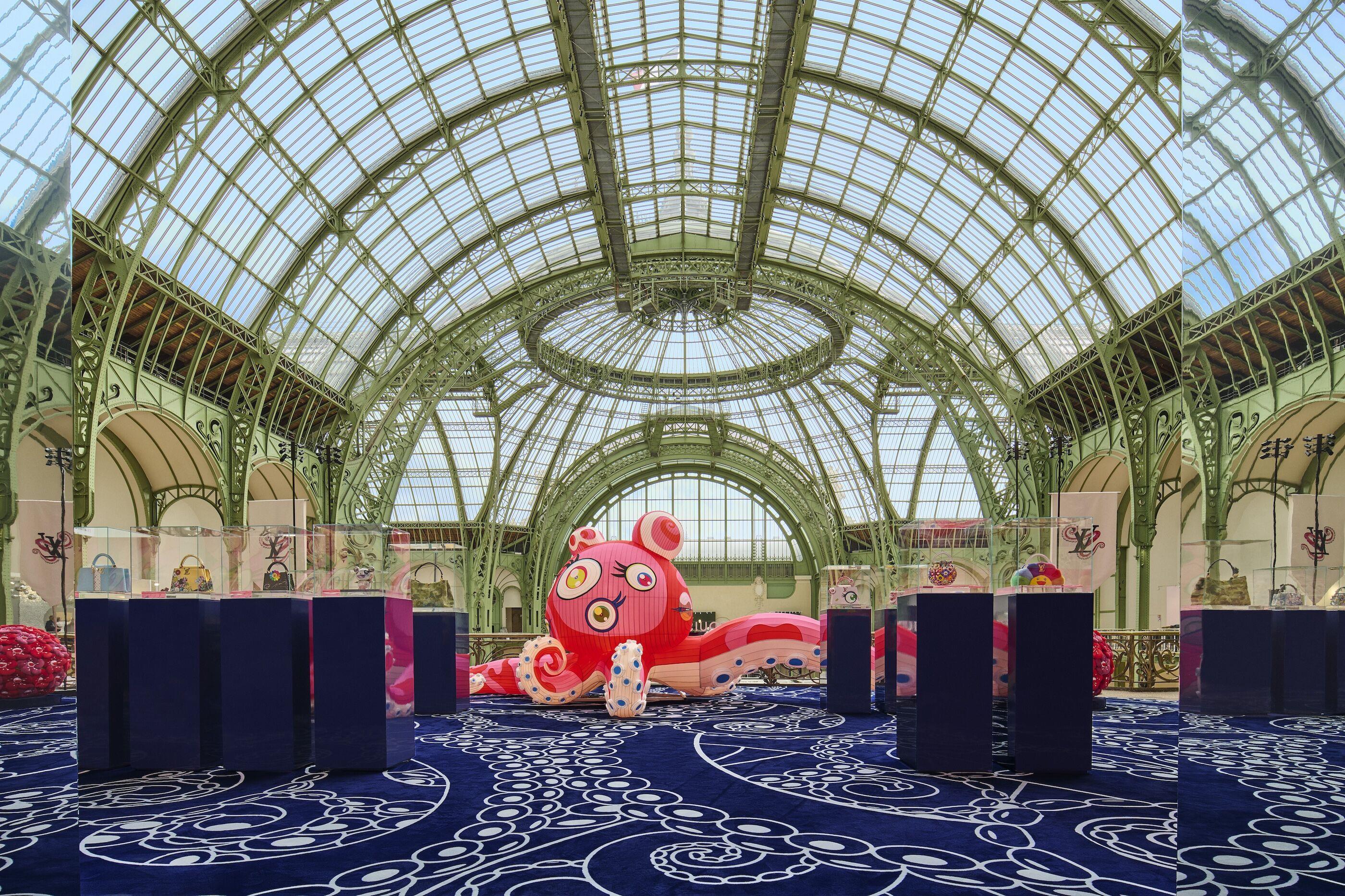 LV经典包大改造！被章鱼脚抓住、毛毛彩虹花太可爱　村上隆让Capucine变样