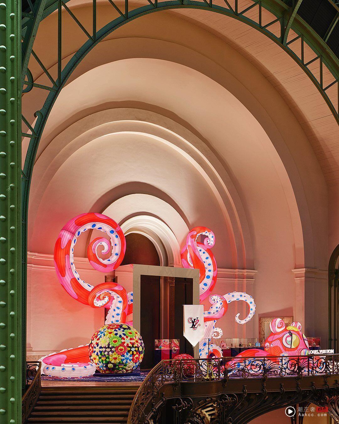 LV经典包大改造!被章鱼脚抓住、毛毛彩虹花太可爱 村上隆让Capucine变样 内容图4 潮正奢/潮品文/潮臻社-实时追踪全球最新奢侈品牌新闻资讯的官网站! ▲LV村上隆。(图/品牌提供)