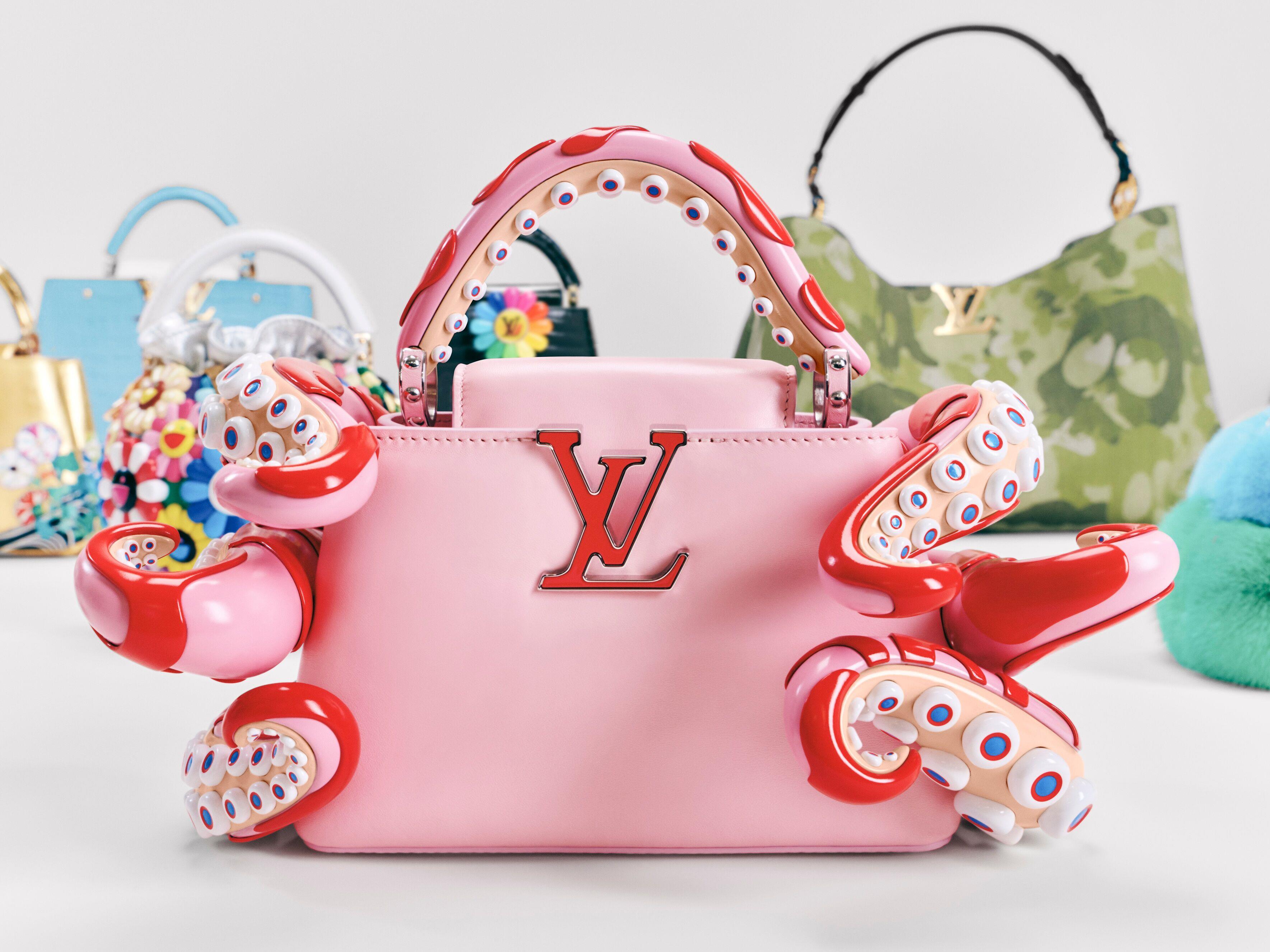 LV经典包大改造!被章鱼脚抓住、毛毛彩虹花太可爱 村上隆让Capucine变样 内容图17 潮正奢/潮品文/潮臻社-实时追踪全球最新奢侈品牌新闻资讯的官网站! ▲LV村上隆。(图/品牌提供)