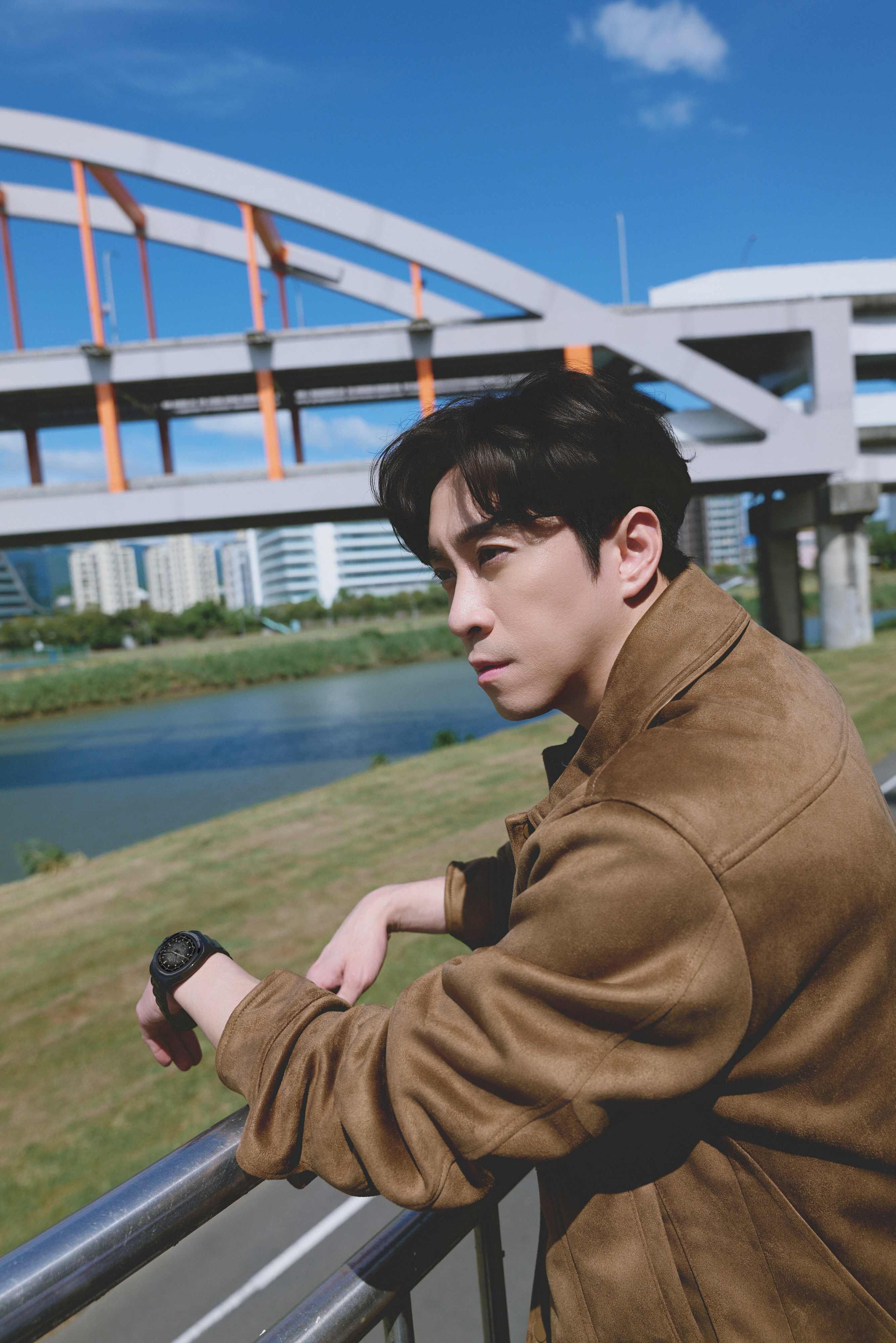 陈汉典爱情滋润更帅 戴MIDO黑表展沈稳气质 内容图1 潮正奢/潮品文/潮臻社-实时追踪全球最新奢侈品牌新闻资讯的官网站! ▲▼ MIDO 。(图/公关照)