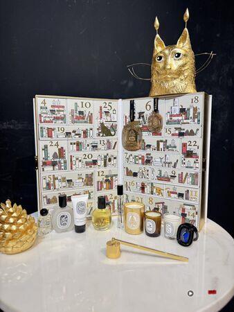 梦幻逸品一次集合!4款美妆圣诞倒数月历抢先预览 内容图3 潮正奢/潮品文/潮臻社-实时追踪全球最新奢侈品牌新闻资讯的官网站! ▲▼圣诞倒数月历。(图/记者曾怡嘉摄)