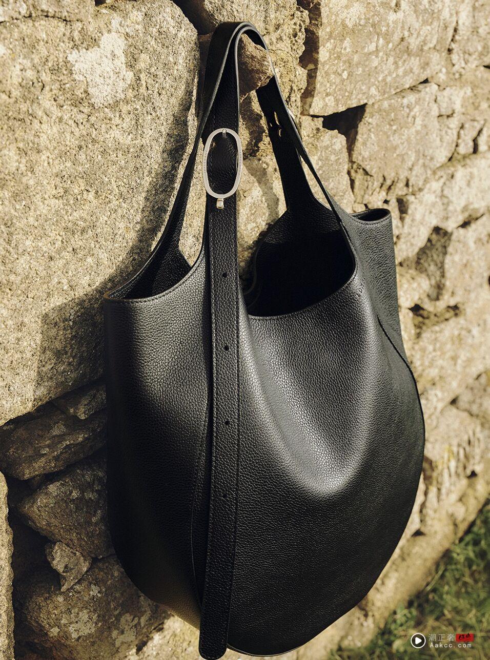 Longchamp又让人跳坑?这颗“圆圆的荔枝包”被网友激推:静奢风黑马 内容图5 潮正奢/潮品文/潮臻社-实时追踪全球最新奢侈品牌新闻资讯的官网站! ▲▼ Longchamp 2025 冬季系列以品牌经典 Le Foulonné 包款 。(图/品牌提供、翻摄自IG)