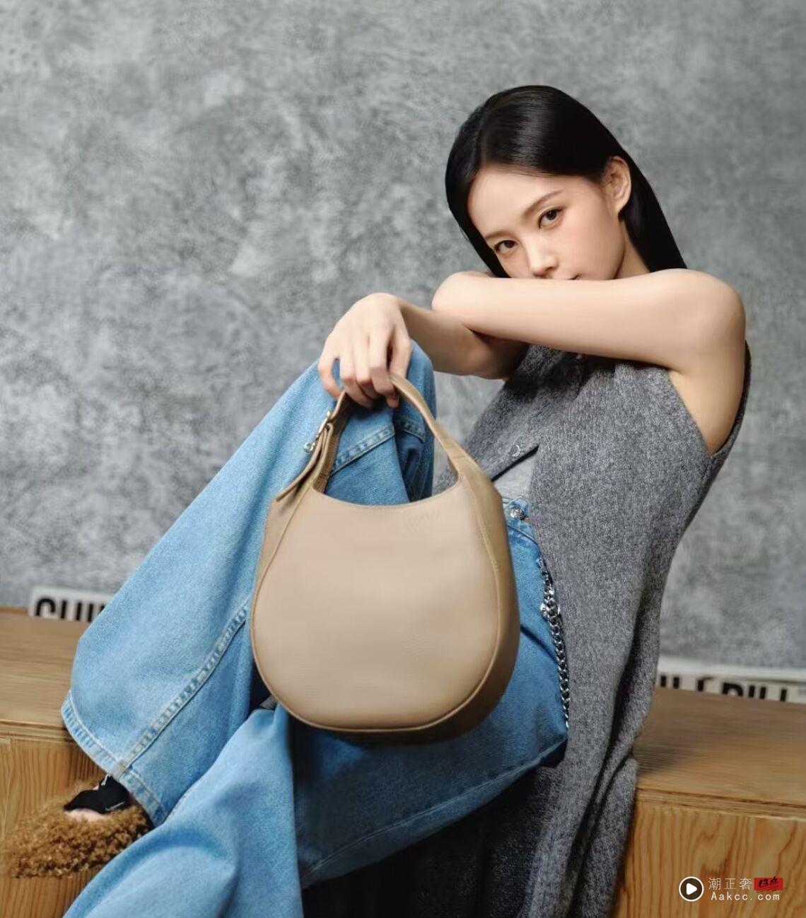 Longchamp又让人跳坑?这颗“圆圆的荔枝包”被网友激推:静奢风黑马 内容图7 潮正奢/潮品文/潮臻社-实时追踪全球最新奢侈品牌新闻资讯的官网站! ▲▼ Longchamp 2025 冬季系列以品牌经典 Le Foulonné 包款 。(图/品牌提供、翻摄自IG)