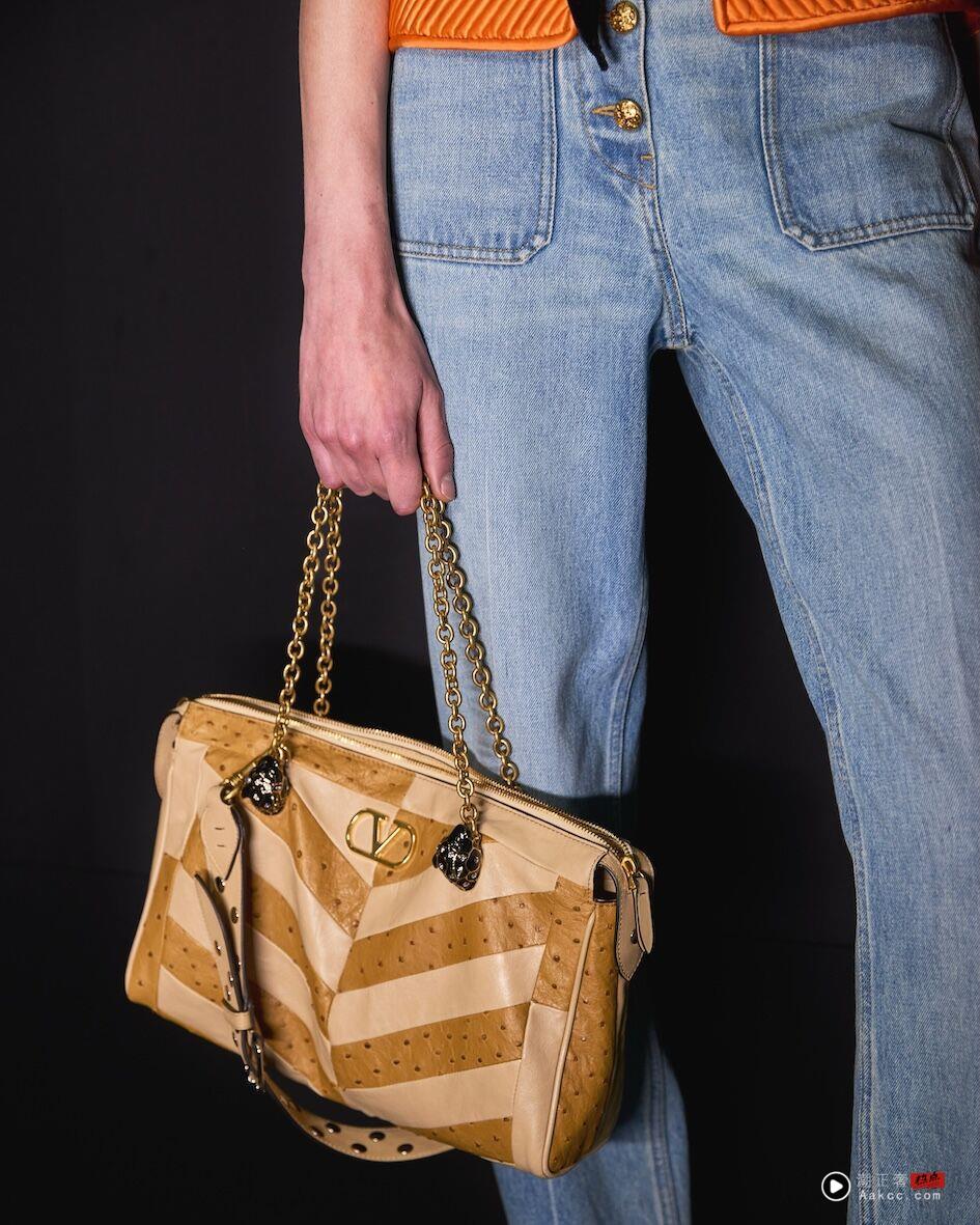 蔡依林、林志玲撞包Valentino新宠Panthea！豹头设计率性与优雅一次拥有 名人名流 图3张