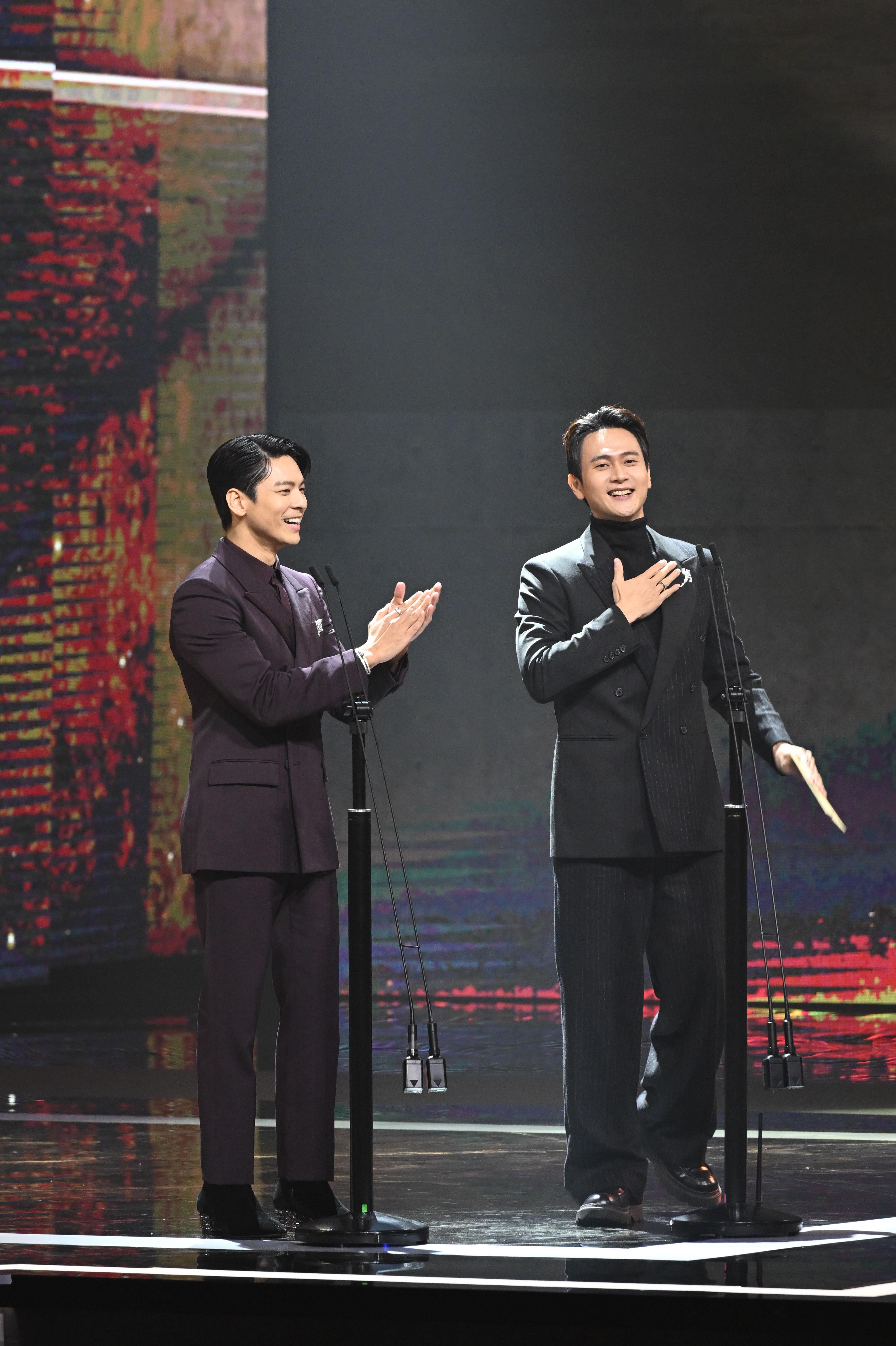 金马时尚/林柏宏GUCCI正装、刘冠廷高领太犯规!瘦子“全黑炫钻”帅炸了 内容图1 潮正奢/潮品文/潮臻社-实时追踪全球最新奢侈品牌新闻资讯的官网站! ▲▼ 金马 。(图/官方提供)