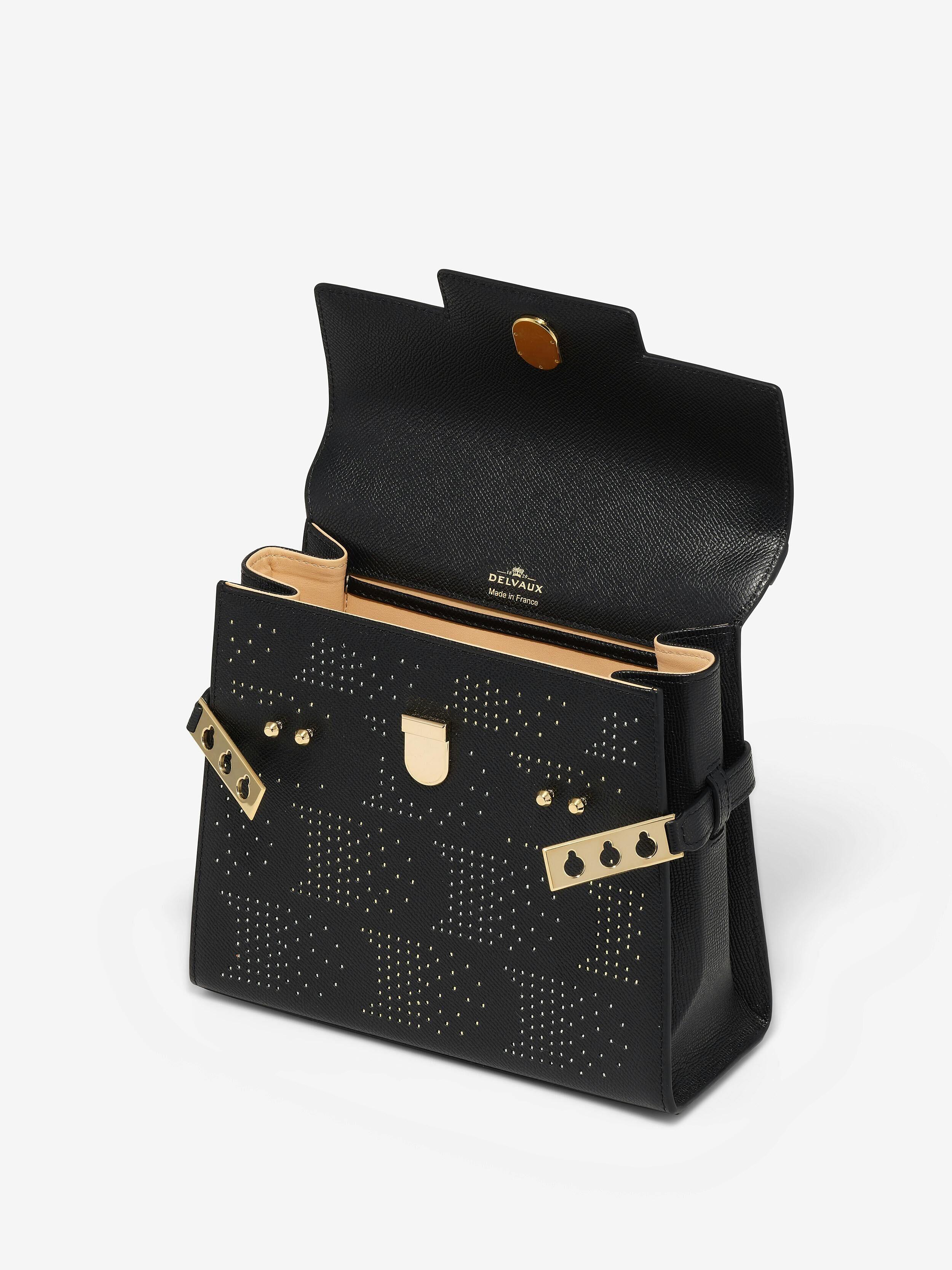 包开箱/Delvaux年末压轴美包!Brillant金光渲染、Cool Box星点冬日奢华 内容图7 潮正奢/潮品文/潮臻社-实时追踪全球最新奢侈品牌新闻资讯的官网站! ▲▼ Delvaux 。(图/品牌提供、记者鲍璿安摄)