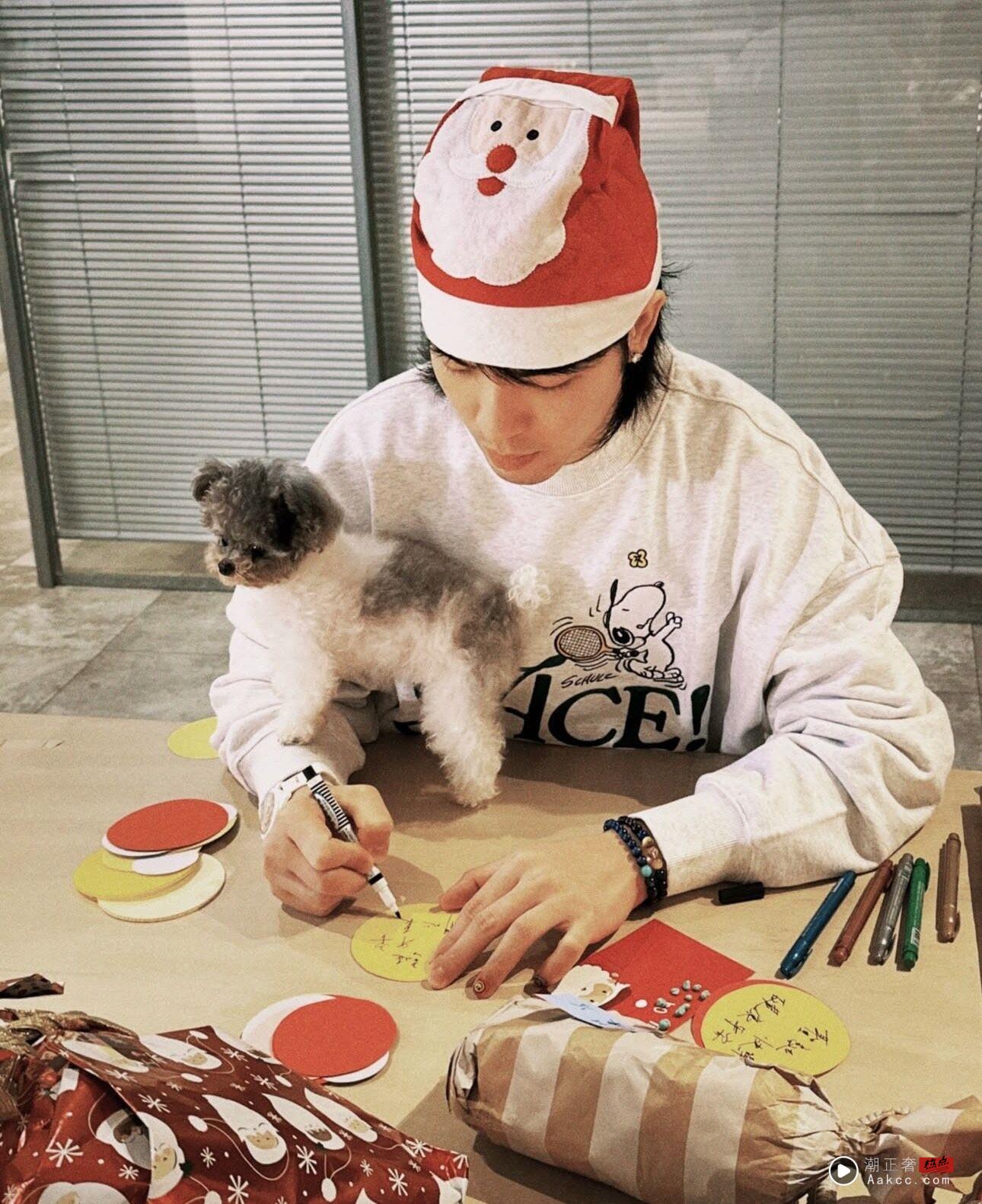 萧敬腾也是Swatch史努比表粉丝 俏皮造型包圣诞礼 内容图2 潮正奢/潮品文/潮臻社-实时追踪全球最新奢侈品牌新闻资讯的官网站! ▲▼ 萧敬腾 。(图/翻摄IG)