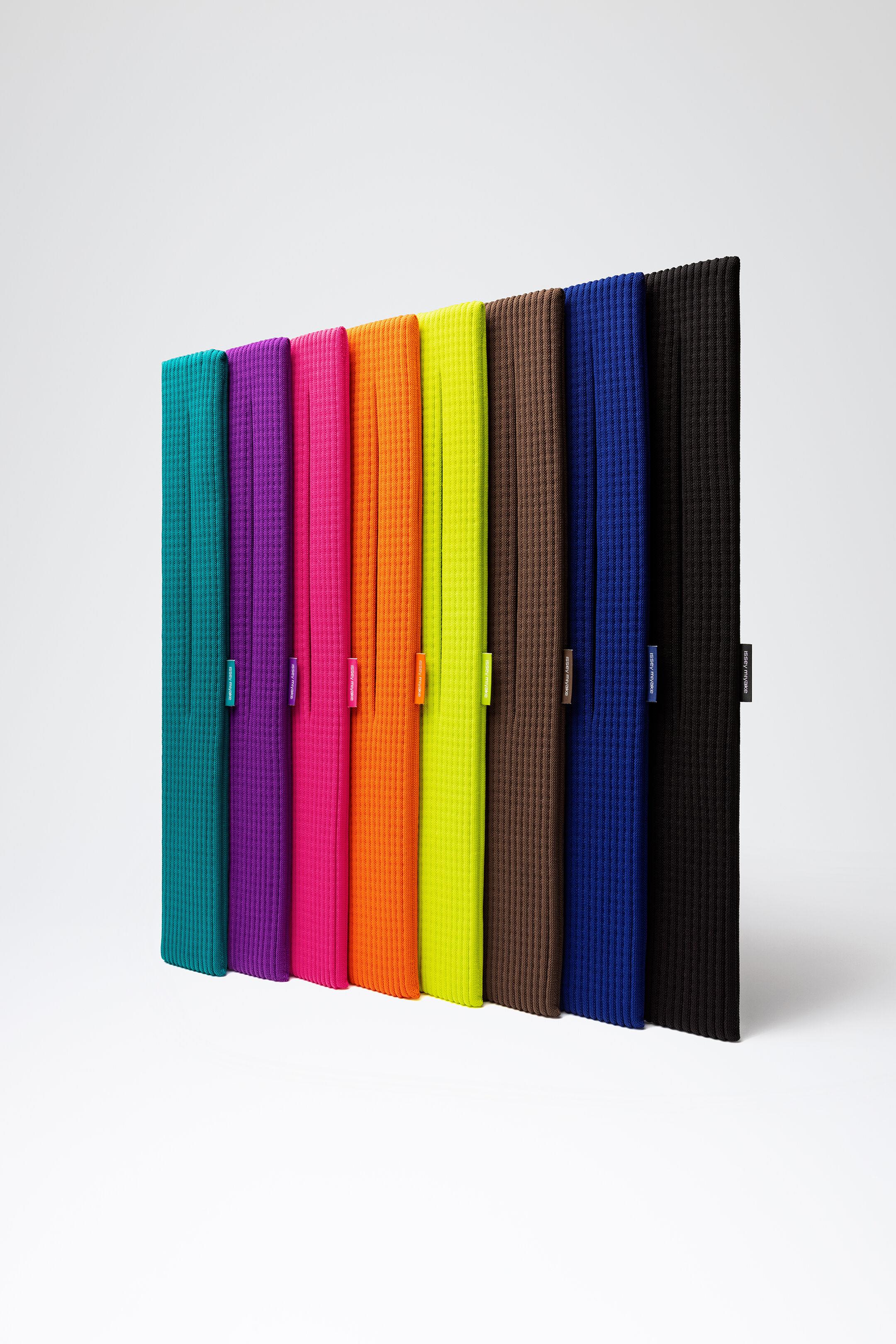 金世正背开心果色Longchamp新包!2颗人气款“竹节包”、Daylong质感优雅 内容图7 潮正奢/潮品文/潮臻社-实时追踪全球最新奢侈品牌新闻资讯的官网站! ▲▼ apple 。(图/品牌提供)