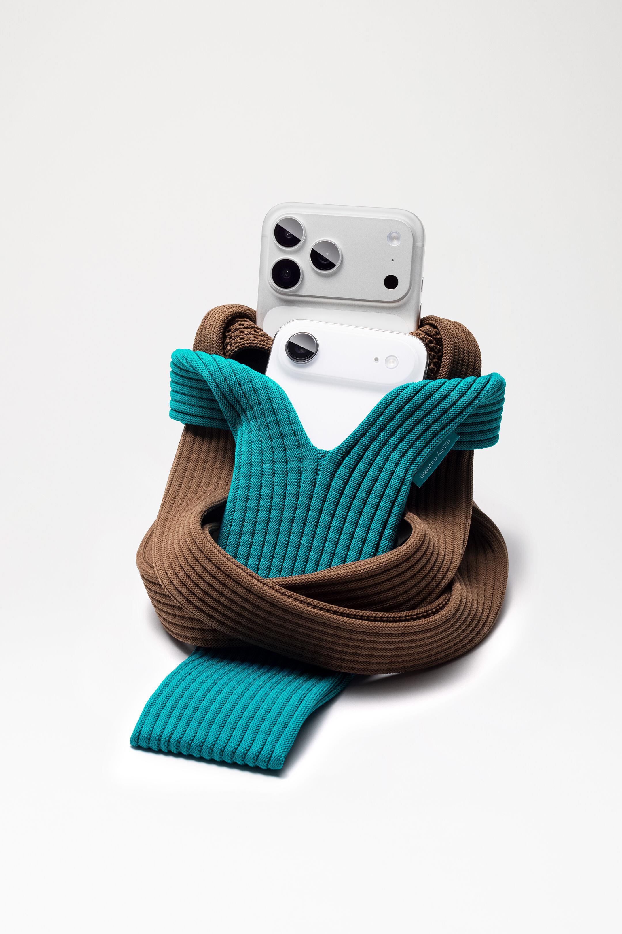 金世正背开心果色Longchamp新包!2颗人气款“竹节包”、Daylong质感优雅 内容图8 潮正奢/潮品文/潮臻社-实时追踪全球最新奢侈品牌新闻资讯的官网站! ▲▼ apple 。(图/品牌提供)