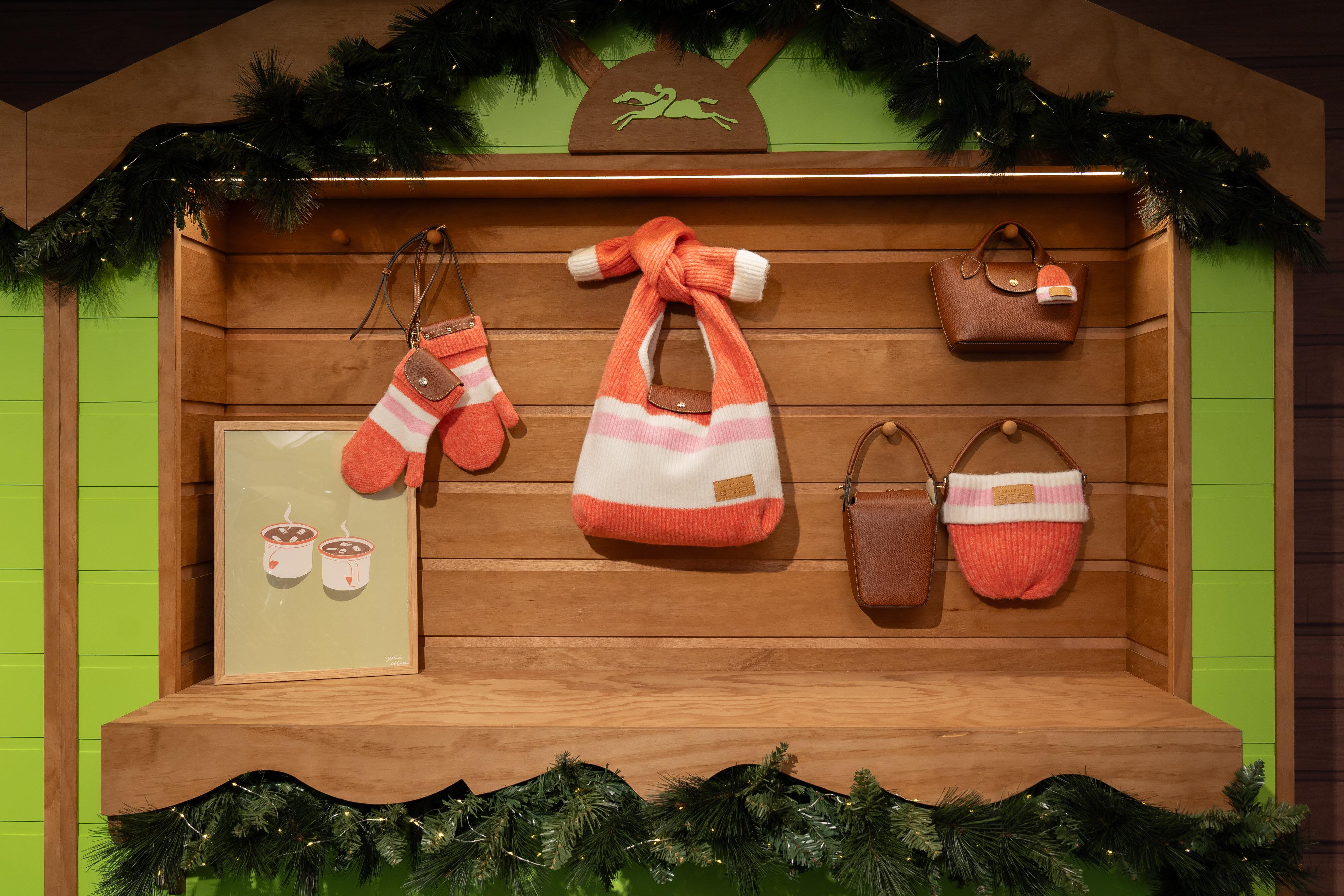 Melody被MAX&Co.联名圈粉 谈购物信念:不会只买一件限制自己 内容图8 潮正奢/潮品文/潮臻社-实时追踪全球最新奢侈品牌新闻资讯的官网站! ▲▼ Longchamp 。(图/品牌提供)