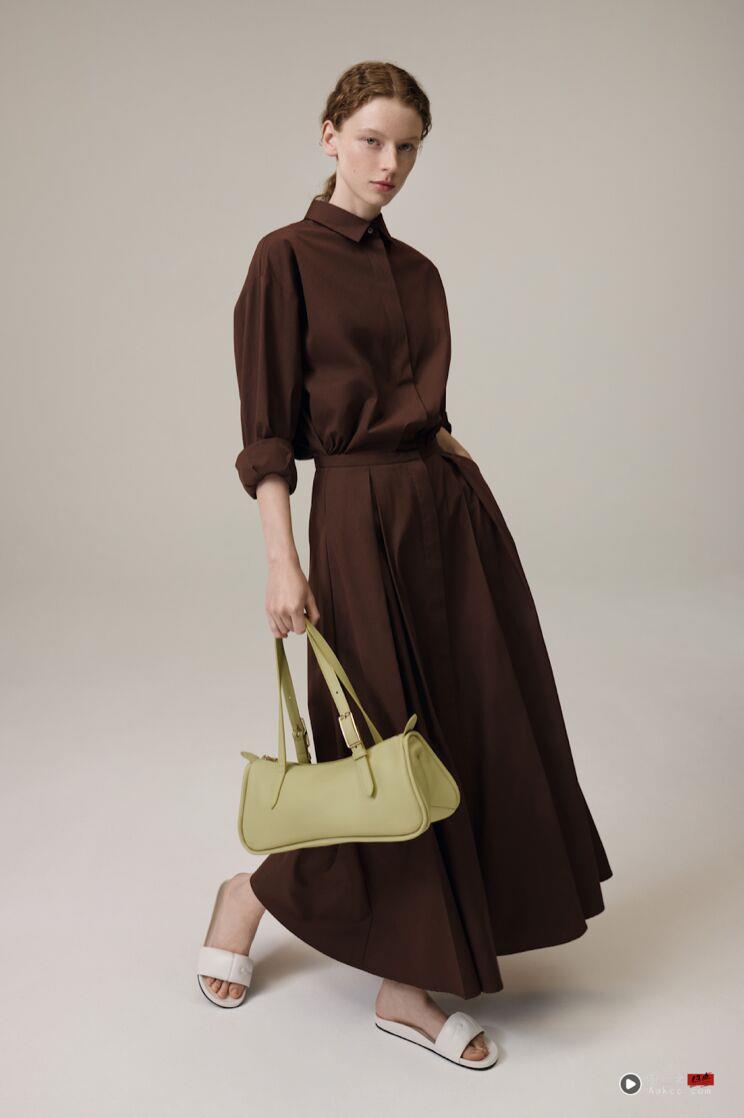 Melody被MAX&Co.联名圈粉 谈购物信念:不会只买一件限制自己 内容图9 潮正奢/潮品文/潮臻社-实时追踪全球最新奢侈品牌新闻资讯的官网站! ▲▼ Longchamp 。(图/品牌提供)