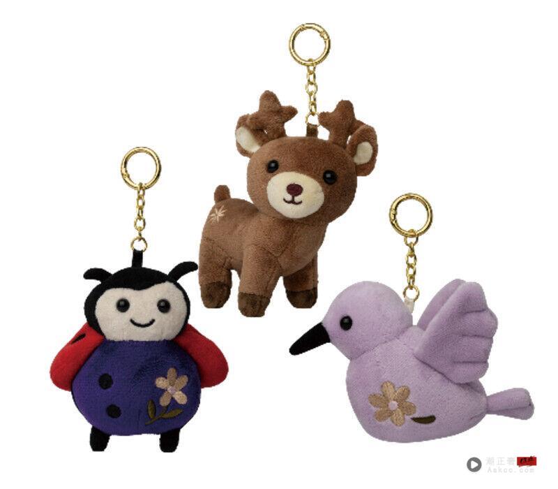 美妆界开始流行出盲盒!肌肤之钥、海洋拉娜 超疗愈娃娃吊饰比萌 内容图3 潮正奢/潮品文/潮臻社-实时追踪全球最新奢侈品牌新闻资讯的官网站! 为什么美妆界开始流行出盲盒?克兰诗、肌肤之钥、雅诗兰黛、巴黎卡诗、海洋拉娜…超疗愈吊饰娃娃比萌