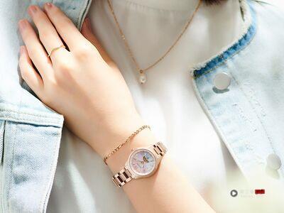 CITIZEN温柔系女表出列　晚霞染上海滩色调太梦幻