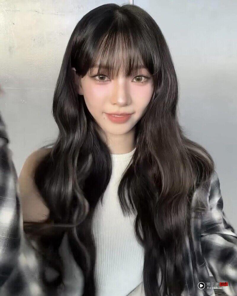 《不良一族寻爱记》Baby尤莉亚剧中浏海染造型太飒！早在2017年就曾参加恋爱实境节目、练空手道背后藏着“这个原因”