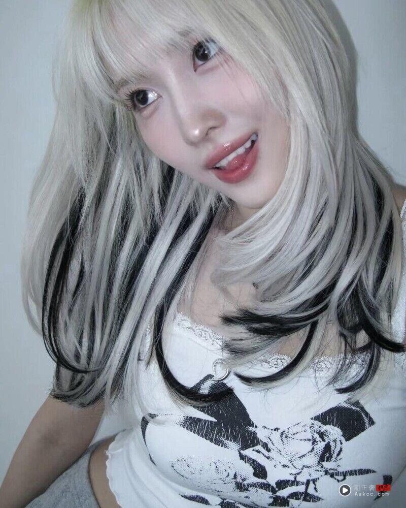 《不良一族寻爱记》Baby尤莉亚剧中浏海染造型太飒！早在2017年就曾参加恋爱实境节目、练空手道背后藏着“这个原因”