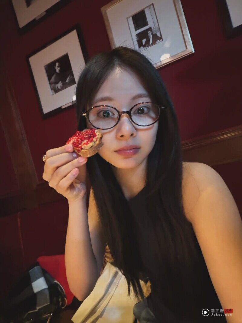 周子瑜书呆子风同款眼镜买得到!型号、价格还有胶框款式一次看 内容图2 潮正奢/潮品文/潮臻社-实时追踪全球最新奢侈品牌新闻资讯的官网站! 周子瑜Geek Chic书呆子风同款眼镜Owndays就能买到!型号、价格都帮你找到了