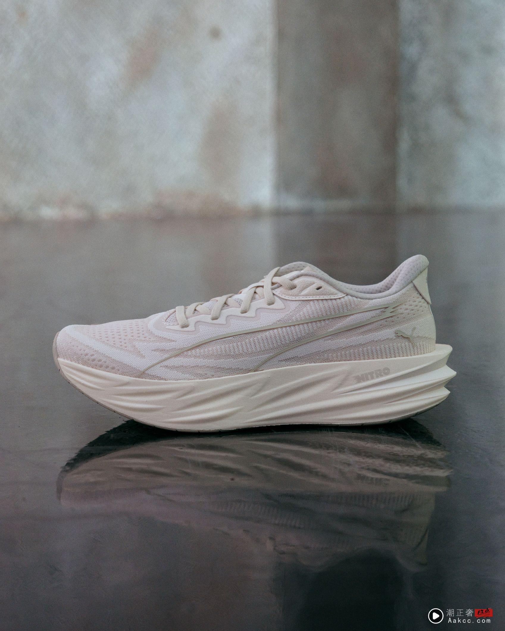瘦子迷上晨跑大赞adidas新鞋“超轻又稳” 曝看到爱妻穿婚纱感动落泪 内容图6 潮正奢/潮品文/潮臻社-实时追踪全球最新奢侈品牌新闻资讯的官网站! ▲▼ 跑鞋 。(图/品牌提供)